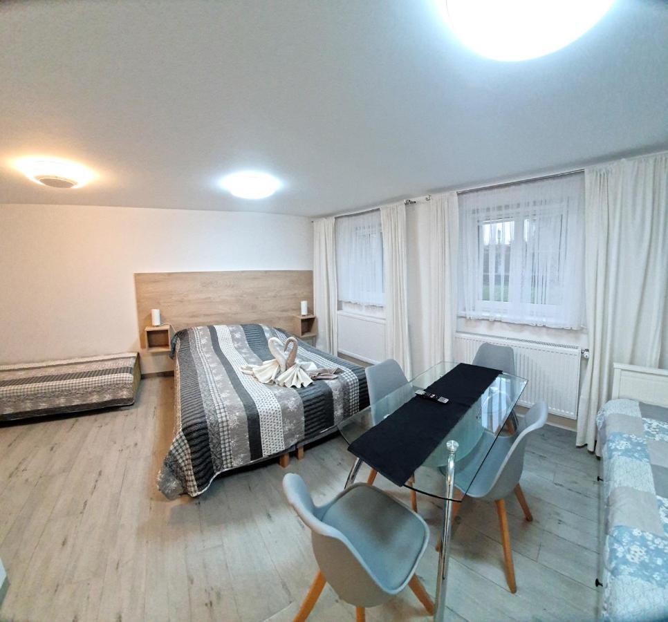 Viator Lägenhet Ustka Exteriör bild